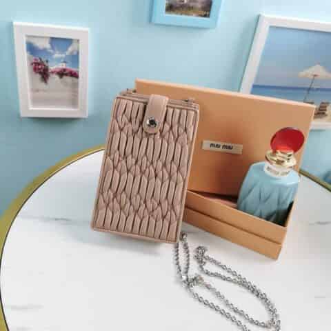 MIUMIU缪缪顶级进口小羊皮新版手机包5ZH079