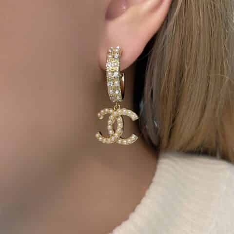 新款 CHANEL香奈儿双c珍珠耳钉耳环
