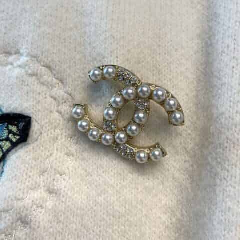新款 CHANEL香奈儿双c珍珠胸针