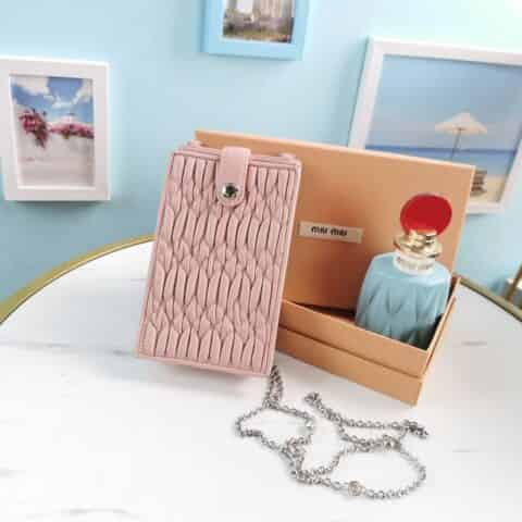 MIUMIU缪缪顶级进口小羊皮新版手机包5ZH079