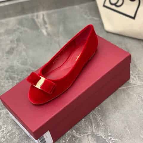 SF salvatore Ferragamo  菲拉格慕 蝴蝶结天鹅绒粗跟单鞋