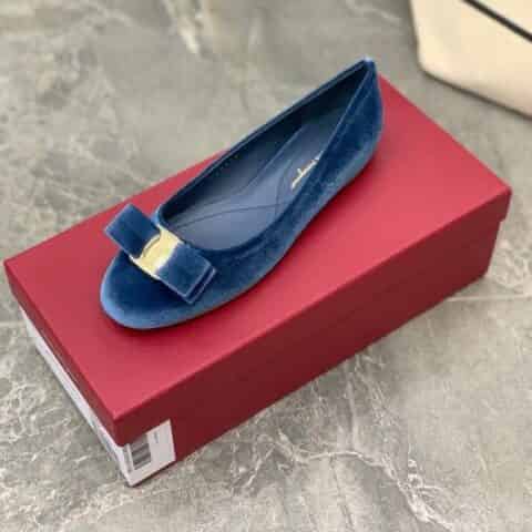 SF salvatore Ferragamo  菲拉格慕 蝴蝶结天鹅绒粗跟单鞋