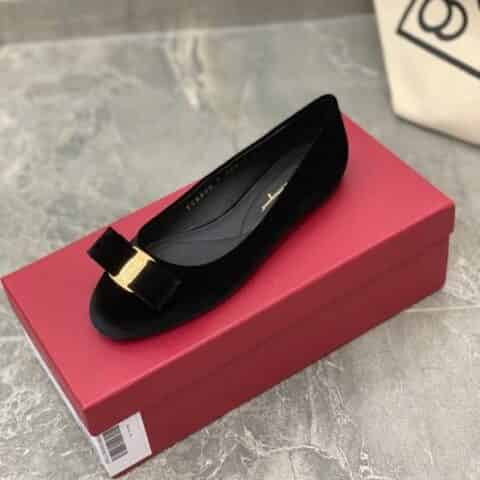 SF salvatore Ferragamo  菲拉格慕 蝴蝶结天鹅绒粗跟单鞋