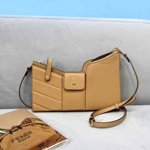 FENDI芬迪三口袋迷你小斜挎包595