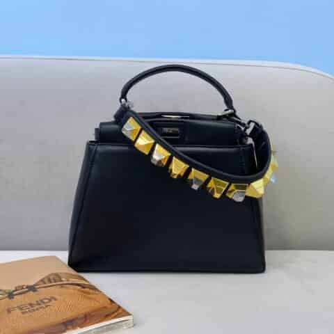 FENDI芬迪南非绵羊皮PEEKABOO手袋1592