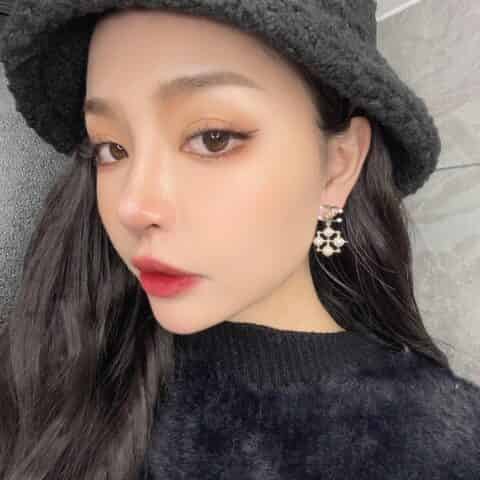 新款 CHANEL香奈儿双c珍珠耳钉耳环