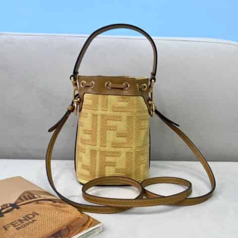 FENDI芬迪经典FF图案迷你水桶包038