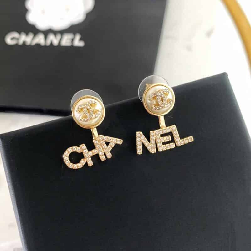新款 CHANEL香奈儿CHANEL字母珍珠耳钉耳环