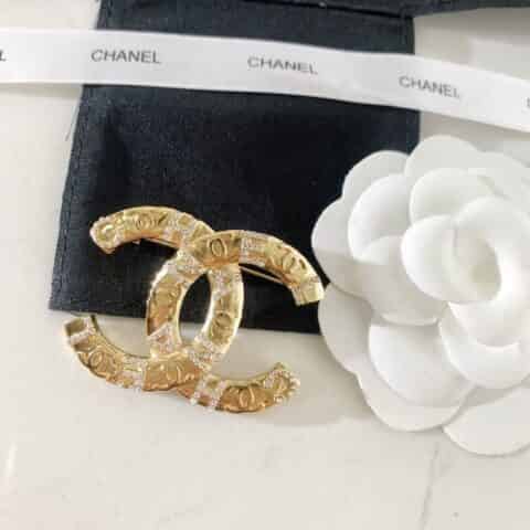 新款 CHANEL香奈儿双c字母胸针