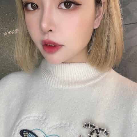 新款 CHANEL香奈儿双c黑皮绳胸针