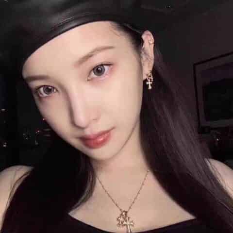 经典爆款 克罗心金色十字架耳钉耳环