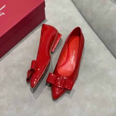 SF salvatore Ferragamo  菲拉格慕最新糖果色走秀款尖头浅口Viva芭蕾舞鞋