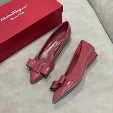 SF salvatore Ferragamo  菲拉格慕最新糖果色走秀款尖头浅口Viva芭蕾舞鞋