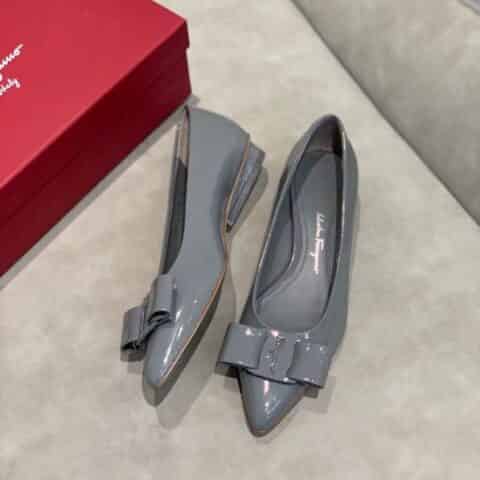 SF salvatore Ferragamo  菲拉格慕最新糖果色走秀款尖头浅口Viva芭蕾舞鞋