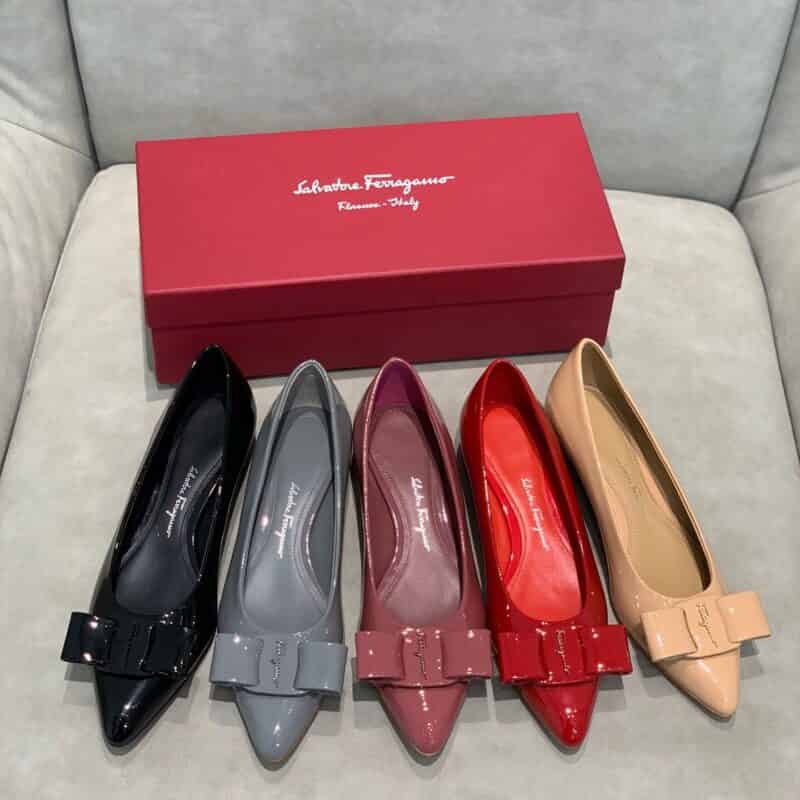 SF salvatore Ferragamo  菲拉格慕最新糖果色走秀款尖头浅口Viva芭蕾舞鞋