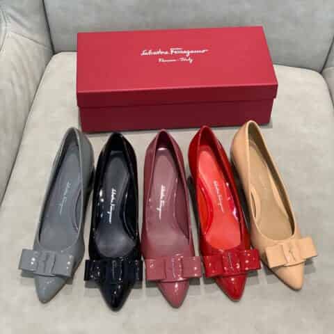 SF salvatore Ferragamo  菲拉格慕最新糖果色走秀款尖头浅口Viva芭蕾舞鞋