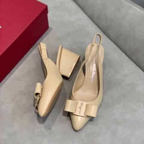 SF salvatore Ferragamo  菲拉格慕2021新款viva系列后空露跟粗跟凉鞋