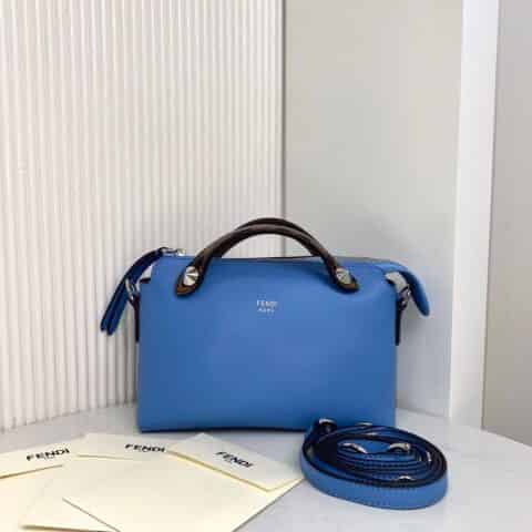FENDI芬迪柔软小牛皮波士顿手提包1150