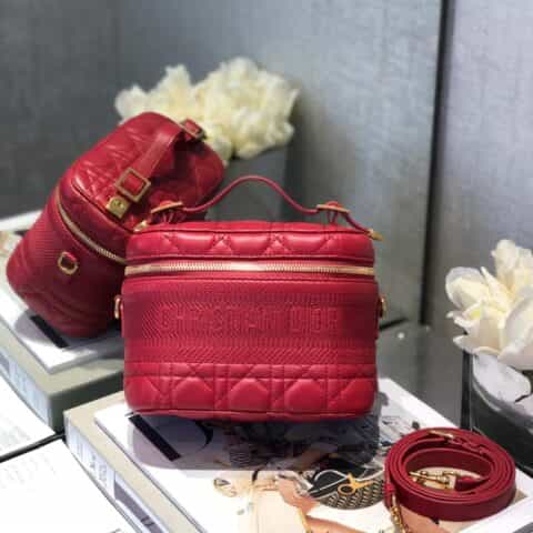 Dior迪奥 Travel羊皮革藤格纹化妆包 S5488