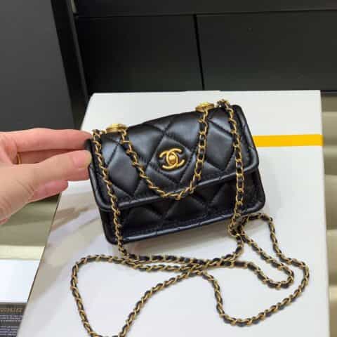 Chanel香奈儿 Button on top 2020新款复古小包 AS1664