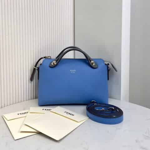 FENDI芬迪柔软小牛皮波士顿手提包149