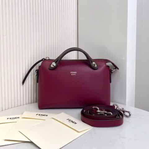 FENDI芬迪柔软小牛皮波士顿手提包149