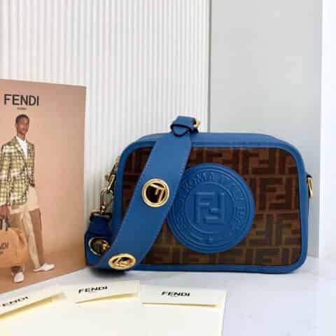 FENDI芬迪进口小牛皮单肩斜挎包0189BL
