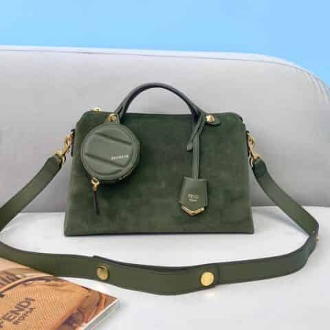 FENDI芬迪柔软小牛皮波士顿手提包309