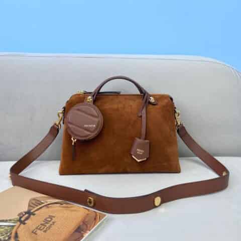 FENDI芬迪柔软小牛皮波士顿手提包309