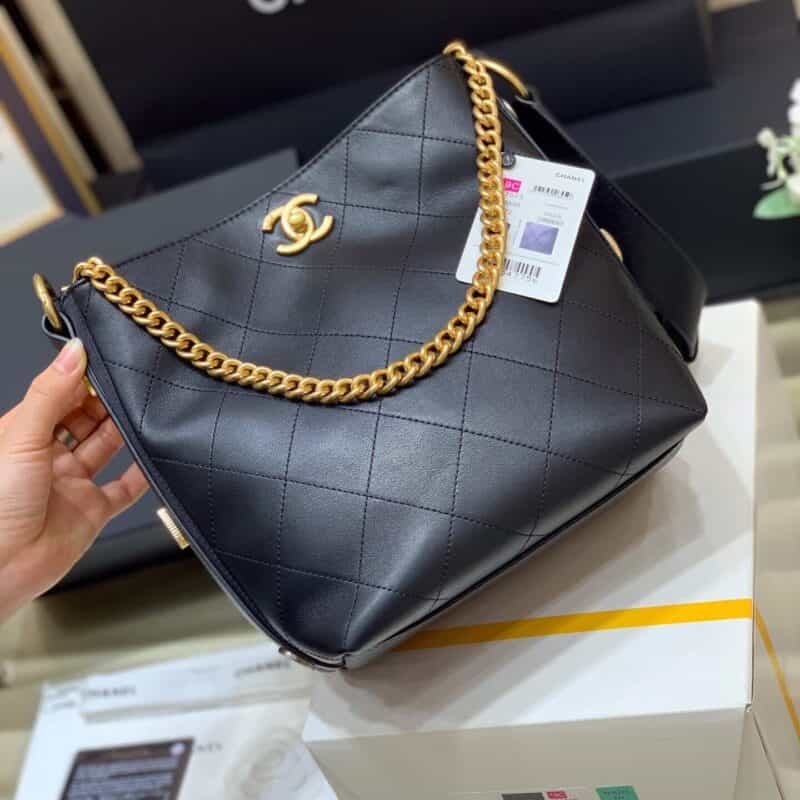 Chanel香奈儿 原厂小牛皮嬉皮包水桶包 A57573