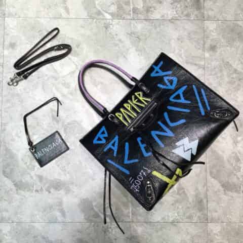 Balenciaga巴黎世家涂鸦小牛皮蝙蝠包255416