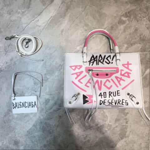 Balenciaga巴黎世家原版牛皮涂鸦蝙蝠包305576