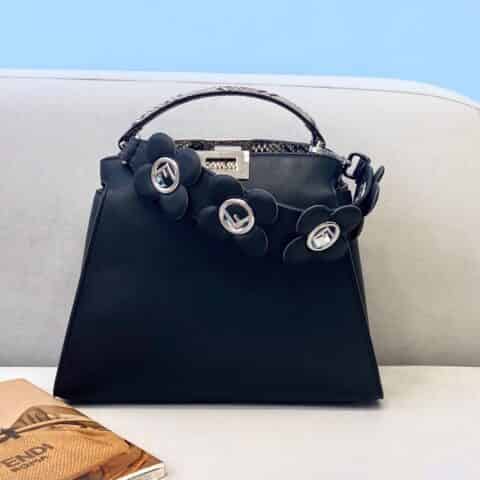 FENDI芬迪小牛皮PEEKABOO手袋302