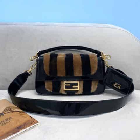 FENDI芬迪baguette款式皮毛一体包0129L 0129M