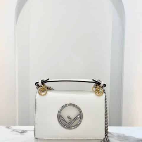 FENDI芬迪小牛皮KAN I手袋285