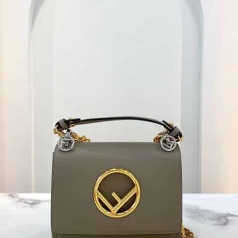 FENDI芬迪小牛皮KAN I手袋285