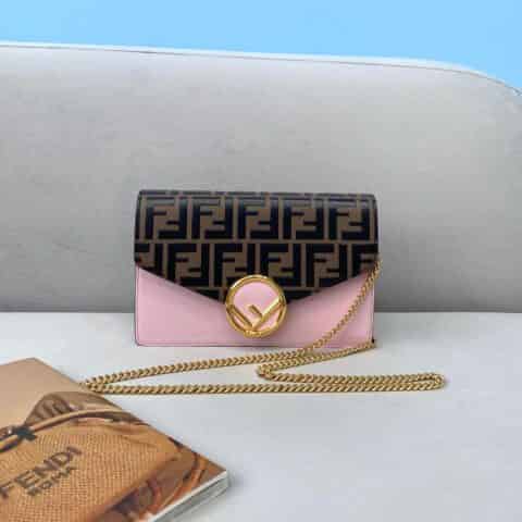 FENDI芬迪简约风几何图形翻盖包006