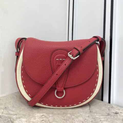 FENDI芬迪全手工缝制 LOGO皮马鞍包655