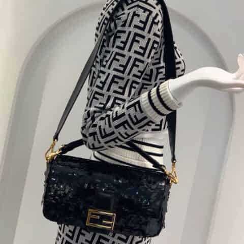 FENDI芬迪珠片修饰单肩斜挎包0127L