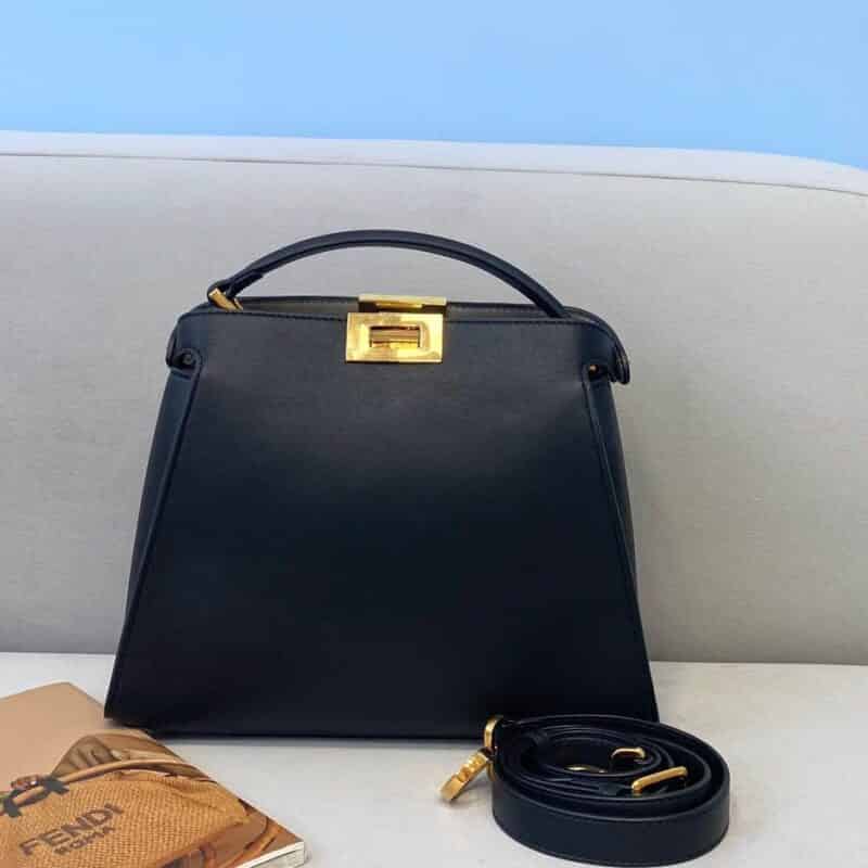 FENDI芬迪进口小牛皮Peekaboo手袋302