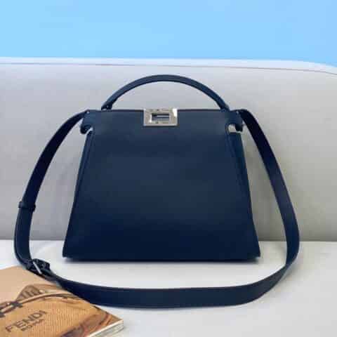 FENDI芬迪进口小牛皮Peekaboo手袋302