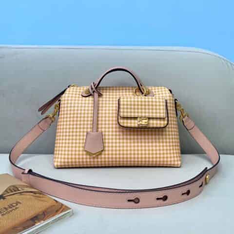 FENDI芬迪小清新方格波士顿手提袋8326S