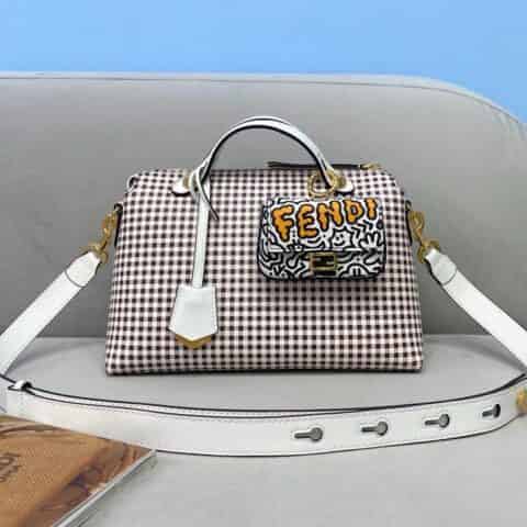 FENDI芬迪小清新方格波士顿手提袋8326S
