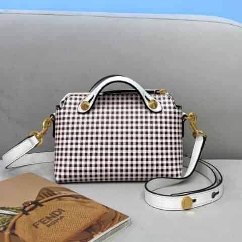 FENDI芬迪小清新方格波士顿手提袋8326