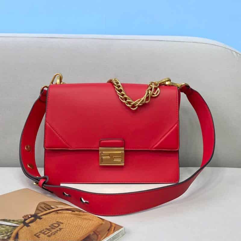 FENDI芬迪独家定制小牛皮缝制KAN U小方包0506L