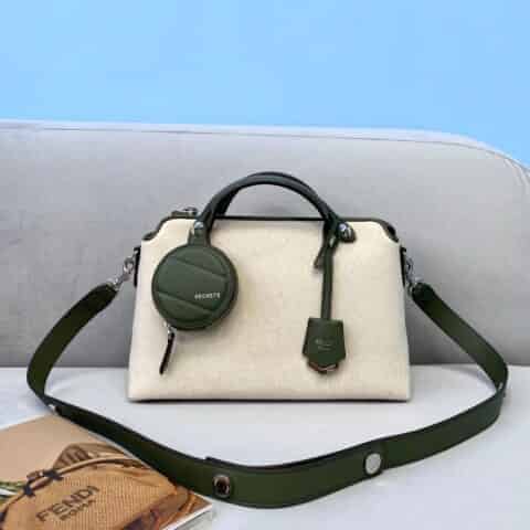 FENDI芬迪柔软小牛皮波士顿手提包307