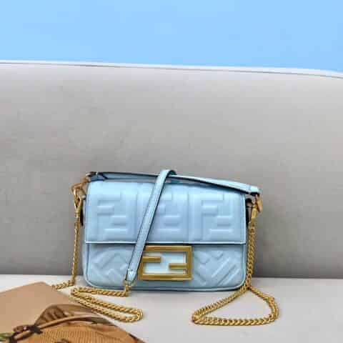 FENDI芬迪绵羊皮迷你版法棍包0135S