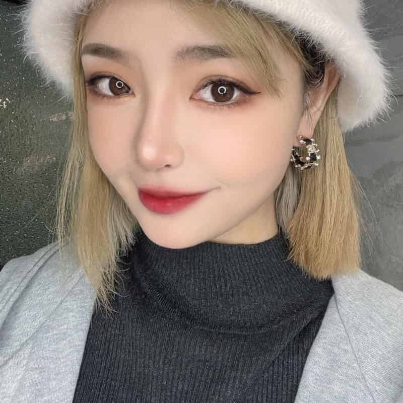 新款CHANEL香奈儿双c黑皮绳耳钉耳环