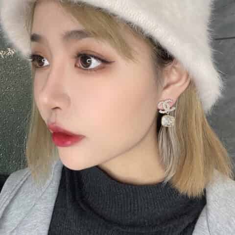新款CHANEL香奈儿双c珍珠耳钉耳环
