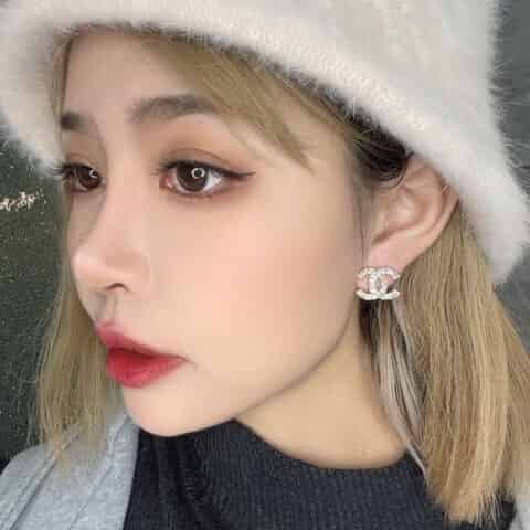 新款CHANEL香奈儿双c珍珠耳钉耳环